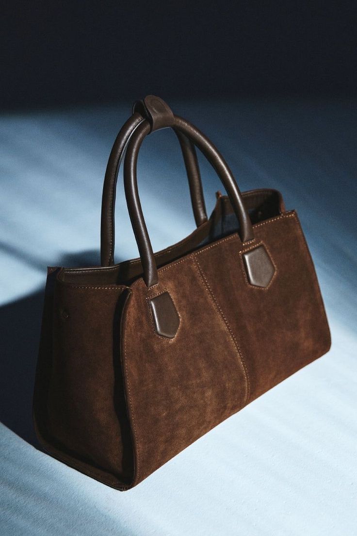 WhatsApp Image 2026-06-17 at 10.58.43 (1) Lavero P28 hand bag. - Image 1